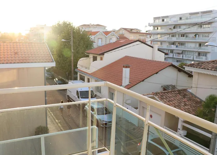 Duplex T4 A Arcachon: Terrasse, Wifi, Parking, A 150m De La - Fr-1-374-22 Arcachon
